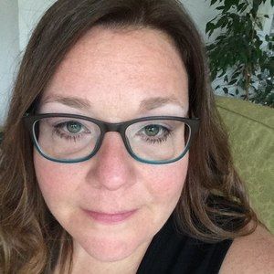 Meet your Posher, Laurel